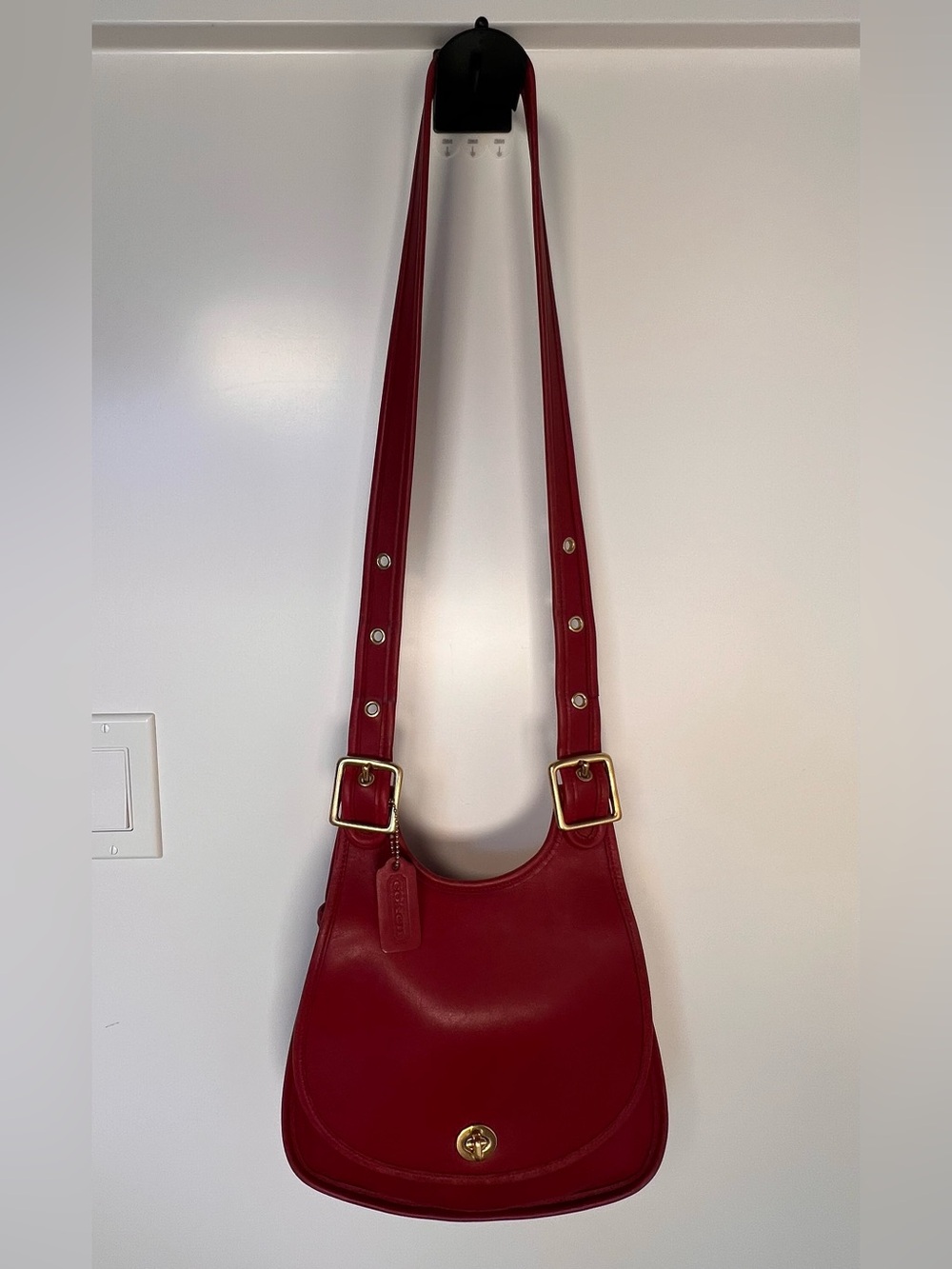 Vintage Coach Red Leather Berkeley Crescent Saddle Bag 9988
